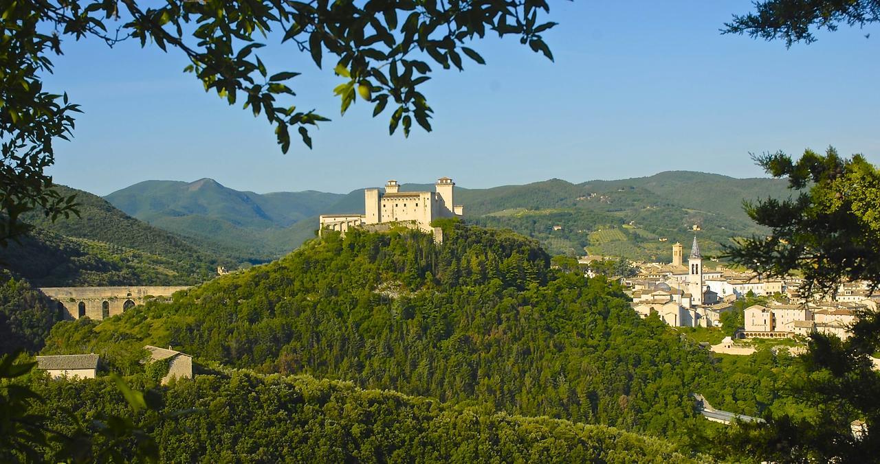Palazzo Sant'Angelo Bed & Breakfast Spoleto Dış mekan fotoğraf