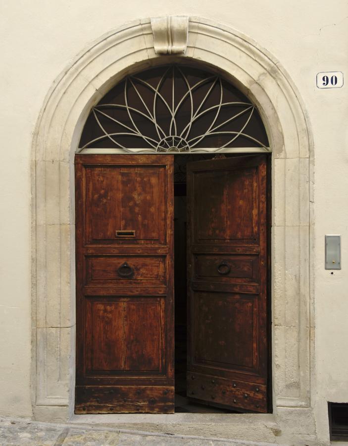 Palazzo Sant'Angelo Bed & Breakfast Spoleto Dış mekan fotoğraf
