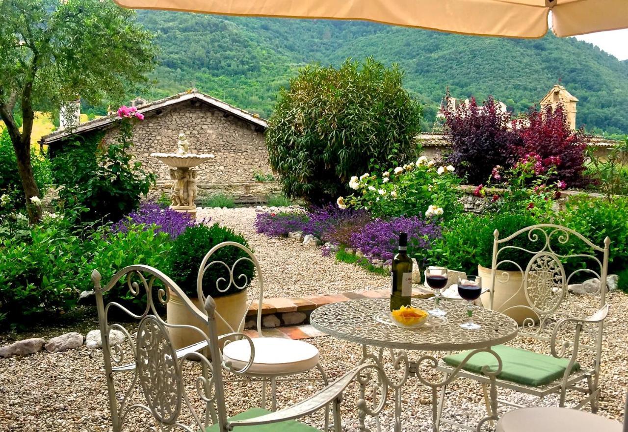 Palazzo Sant'Angelo Bed & Breakfast Spoleto Dış mekan fotoğraf