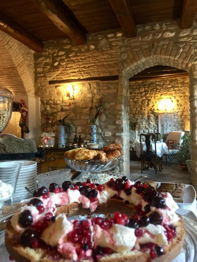 Palazzo Sant'Angelo Bed & Breakfast Spoleto Dış mekan fotoğraf